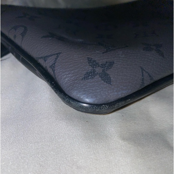 Louis Vuitton Monogram Eclipse Reverse coated canvas - Picture 5 of 8